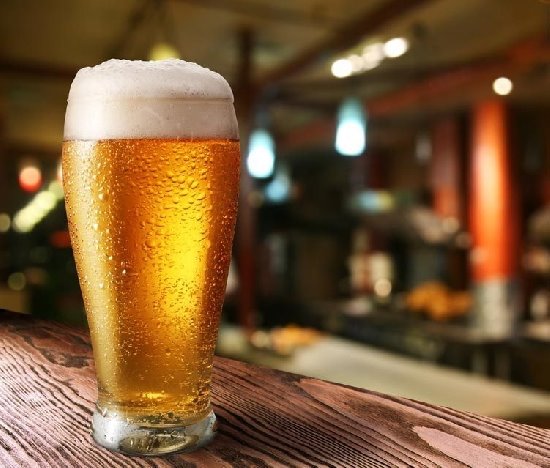 Boire une bière par jour double la fertilité masculine !